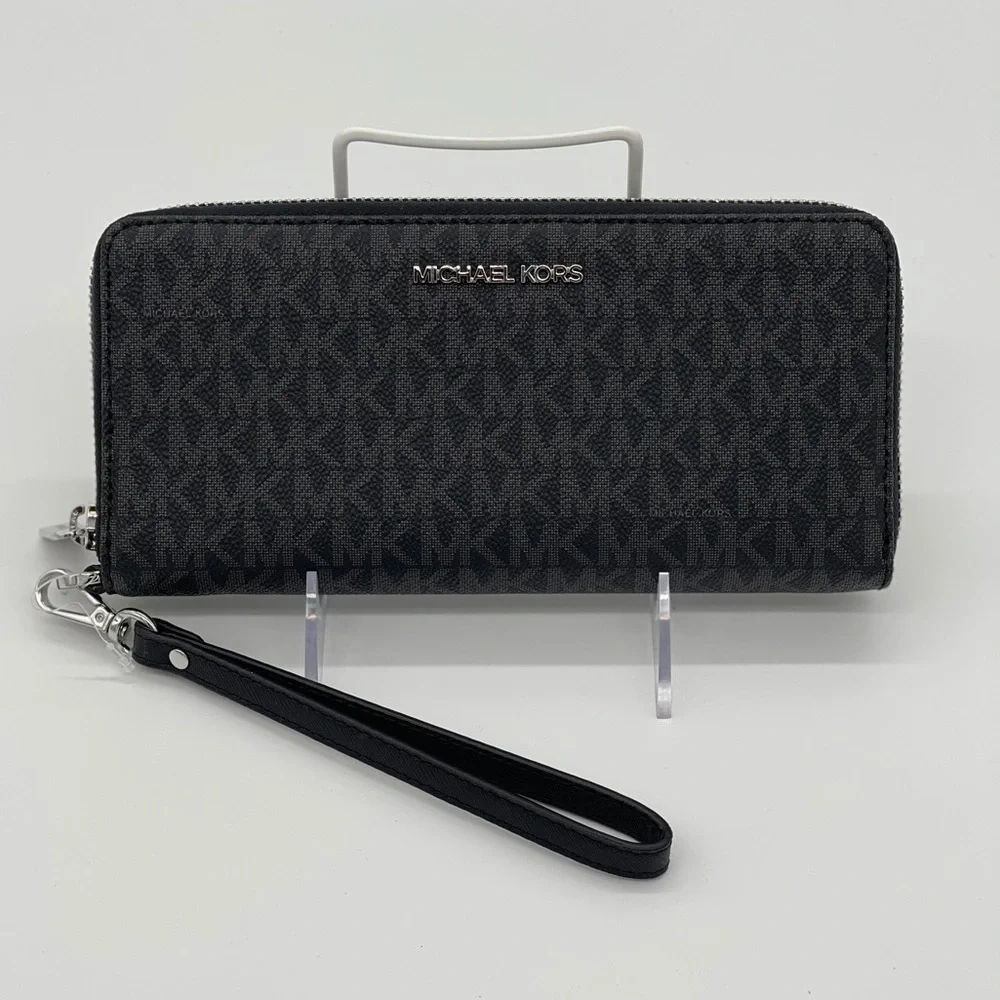 Michael Kors Continental Wallet Wristlet B…